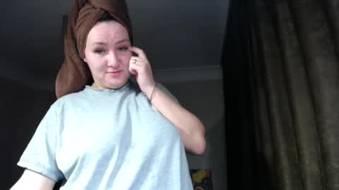 mrs_smith__ online show from February 28, 1:20 am