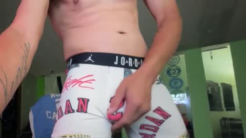 mrvickinabox online show from May 10, 12:00 pm