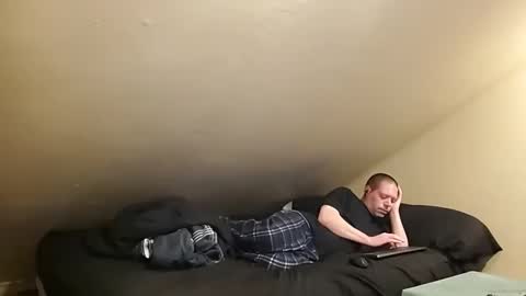 mrxhere online show from February 22, 10:30 am