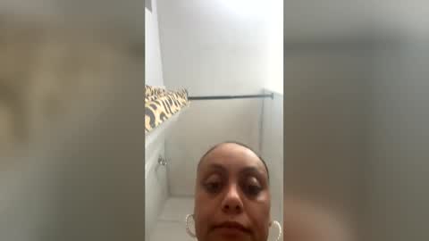 ms_discreet online show from June 27, 11:49 am