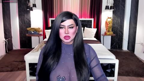 Snapshot of ms_lhadycummer chatting on December 10, 3:22 pm Samantha online show from December 10, 3:22 pm