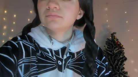 Annabelle  online show from January 15, 2:04 pm