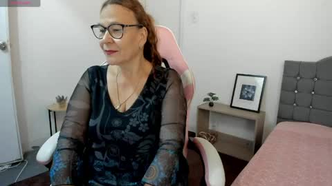 ms_samanta online show from April 20, 11:13 am