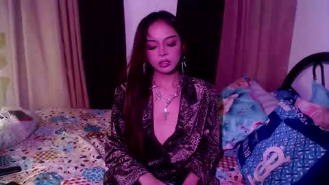 Karina online show from November 10, 5:27 pm