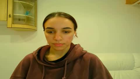 ms_sophiee online show from January 22, 5:38 pm
