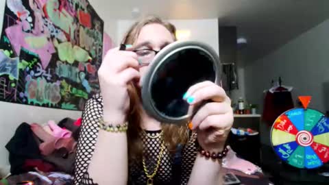 Cunty Luxxe online show from December 1, 2:59 pm