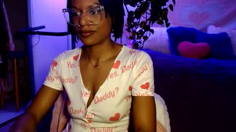 CocoSage online show from December 18, 2:01 pm