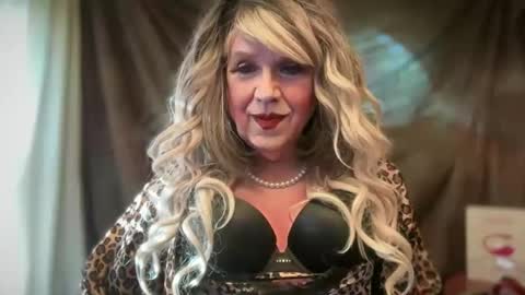 mskarentoy online show from April 27, 9:34 pm