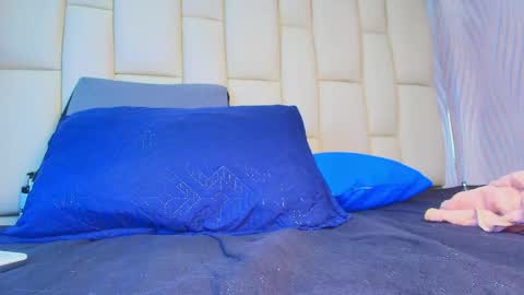 FERNANDA 3 online show from April 24, 3:19 am