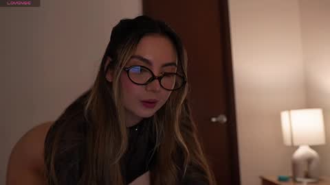 Sophie  online show from May 21, 9:54 pm