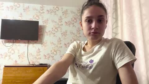 Tia online show from February 26, 7:01 am