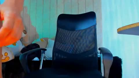 muichiro tokito1 online show from February 4, 6:14 am