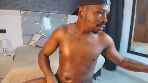 Muller Asher online show from November 26, 5:26 am