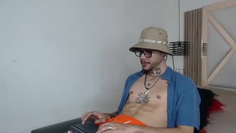 murdok  online show from March 8, 8:11 am