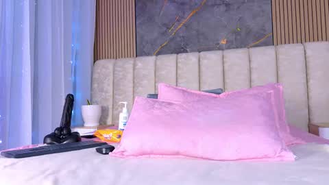 Tell me Sofi  online show from March 28, 3:19 am