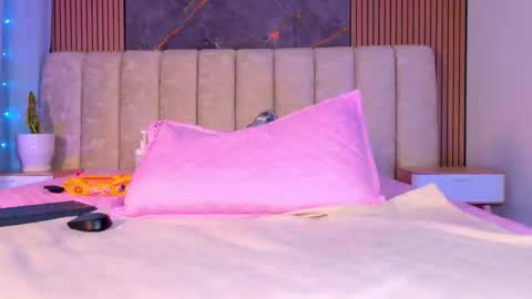 Tell me Sofi  online show from March 7, 4:01 am