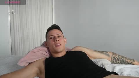 muscle_king_cum online show from March 24, 3:40 pm