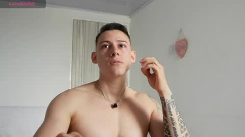 muscle_king_cum online show from April 22, 1:51 pm