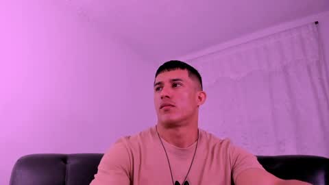 Muscle Man online show from April 22, 9:55 pm