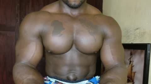 musclegod23 online show from March 29, 3:08 am