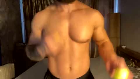 muscularjuggler online show from May 22, 2:29 am