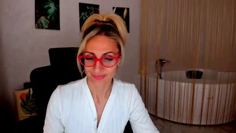 Diana online show from April 19, 6:10 pm