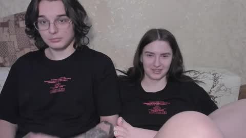 cute couple online show from March 16, 1:31 am