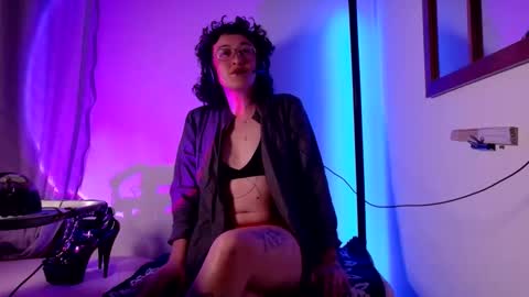 Mx. Anouk Divine online show from February 7, 5:54 am