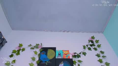 Sara IG   online show from November 3, 9:21 am