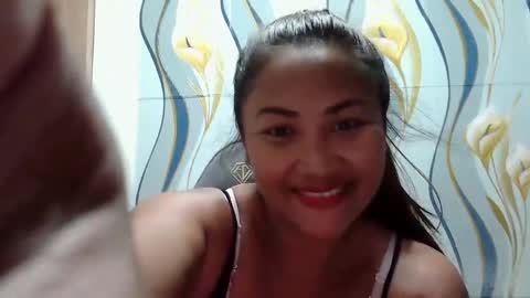 mia online show from April 9, 1:06 pm