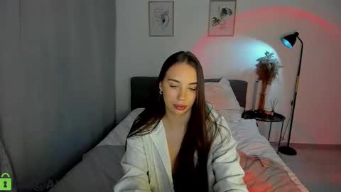 katie online show from December 19, 2:56 am