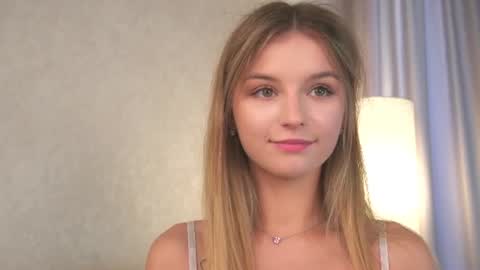 Polly online show from August 5, 2:14 pm