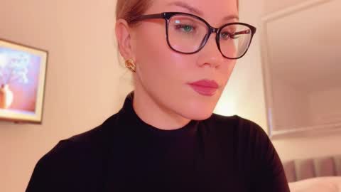 Mya-be Yours P online show from February 21, 8:56 pm