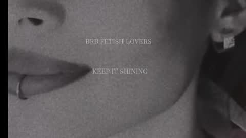 Lola online show from November 28, 9:33 pm