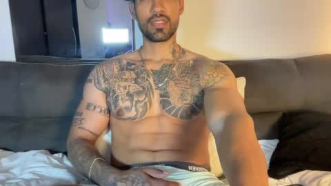 Myke esthetic online show from July 28, 5:27 am