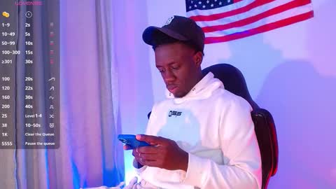 Mylo Wallace  online show from January 8, 11:16 am