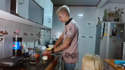 Mylu and Jack online show from December 14, 12:01 am