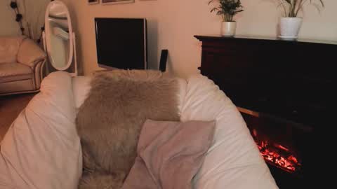 mysophiee online show from October 14, 9:40 pm