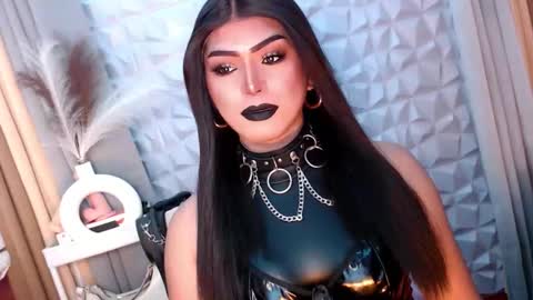 SUPPORT GODDESS TRISHA  AND DONT FORGET TO FOLLOW ME online show from November 9, 3:43 am