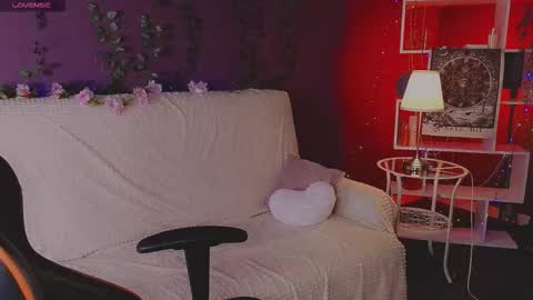 Snapshot of mystery_mary chatting on October 23, 11:34 am mystery_mary online show from October 23, 11:34 am