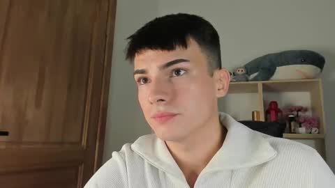 Evan Brown online show from October 28, 12:33 am