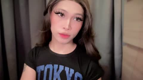 Lucy online show from July 9, 2:04 am