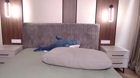 mysticsirenn online show from October 14, 8:23 pm