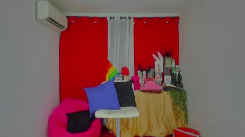   IG belladanielab online show from April 9, 6:19 am