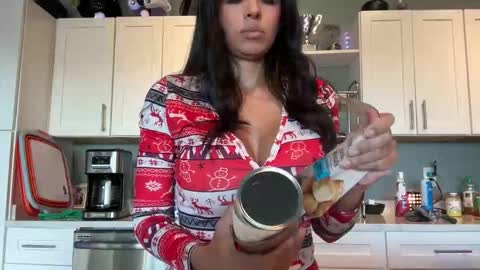 Gabby online show from November 27, 4:47 pm