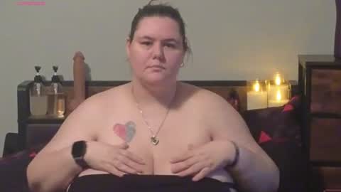 Mzjuicybootay online show from November 24, 10:58 am