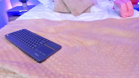 AMY online show from October 30, 8:42 pm