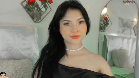 naamah_b online show from September 20, 2:20 pm