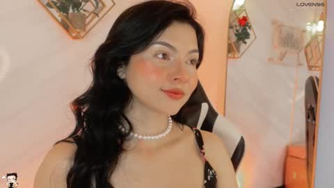 naamah_b online show from October 9, 2:44 pm