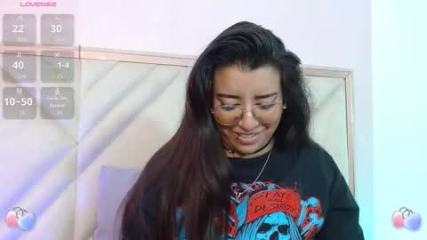 Snapshot of naanaky_tay chatting on September 14, 12:17 pm TARA online show from September 14, 12:17 pm